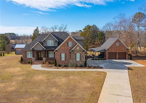 Nov 6, 2023 Zillow has 30 photos of this 279,900 3 beds, 2 baths, -- sqft single family home located at 607 Crescentview Dr, Yadkinville, NC 27055 built in 2023. . Zillow yadkinville nc
